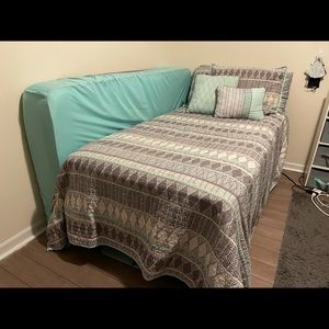 Full/Queen Mint green and grey Quilt bedding set
